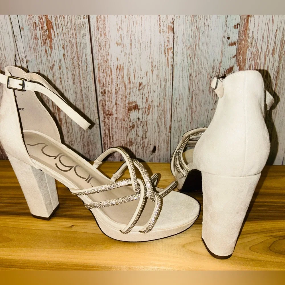 Sugar Petal Women’s Size 7.5 White / Off White Heels – New Wedding Formal